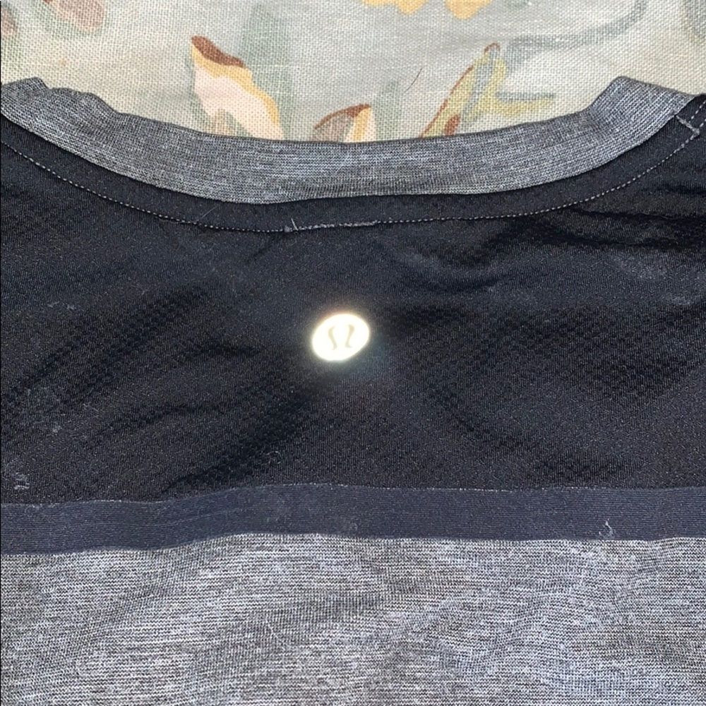 Lululemon Tee - Picture 3 of 3